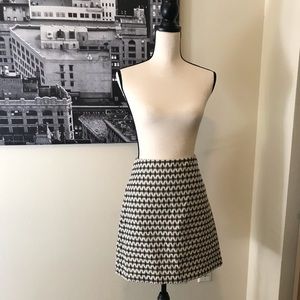 Ann Taylor LOFT Holiday patterned mini skirt